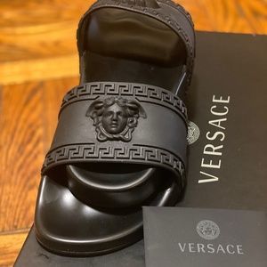 Versace Sildes